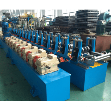 Storage racks roll forming machine
